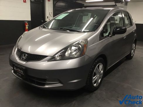Used 2010 Honda Fit image 5