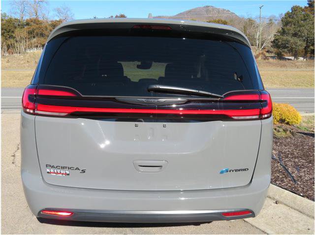 Used 2022 Chrysler Pacifica Touring-L w/ S Appearance Package FWD image 40