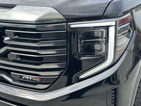 Used 2024 GMC Sierra 1500 AT4 w/ AT4 Preferred Package image 11