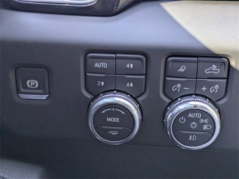 Used 2024 GMC Sierra 1500 Denali w/ Denali Reserve Package image 27
