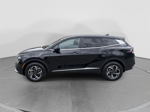 Used 2024 Kia Sportage LX AWD/4WD image 2