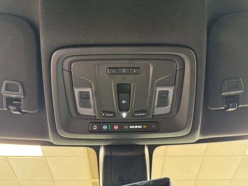 Used 2023 GMC Sierra 2500 AT4 w/ AT4 Preferred Package image 43