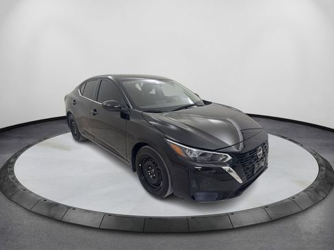 Used 2024 Nissan Sentra S w/ Lighting Package FWD image 3