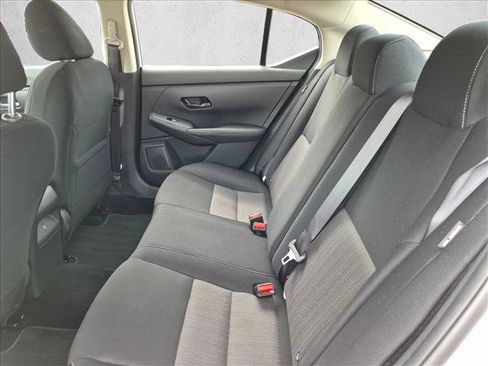 Used 2025 Nissan Sentra SV FWD image 16