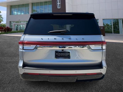 Certified 2024 Lincoln Navigator Black Label AWD/4WD image 6