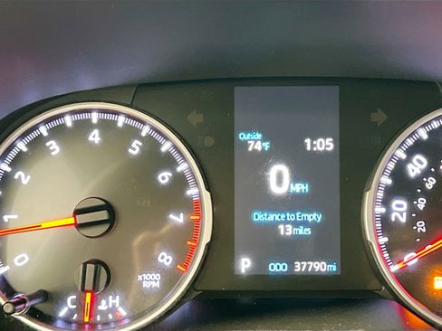 Used 2019 Toyota RAV4 LE image 23