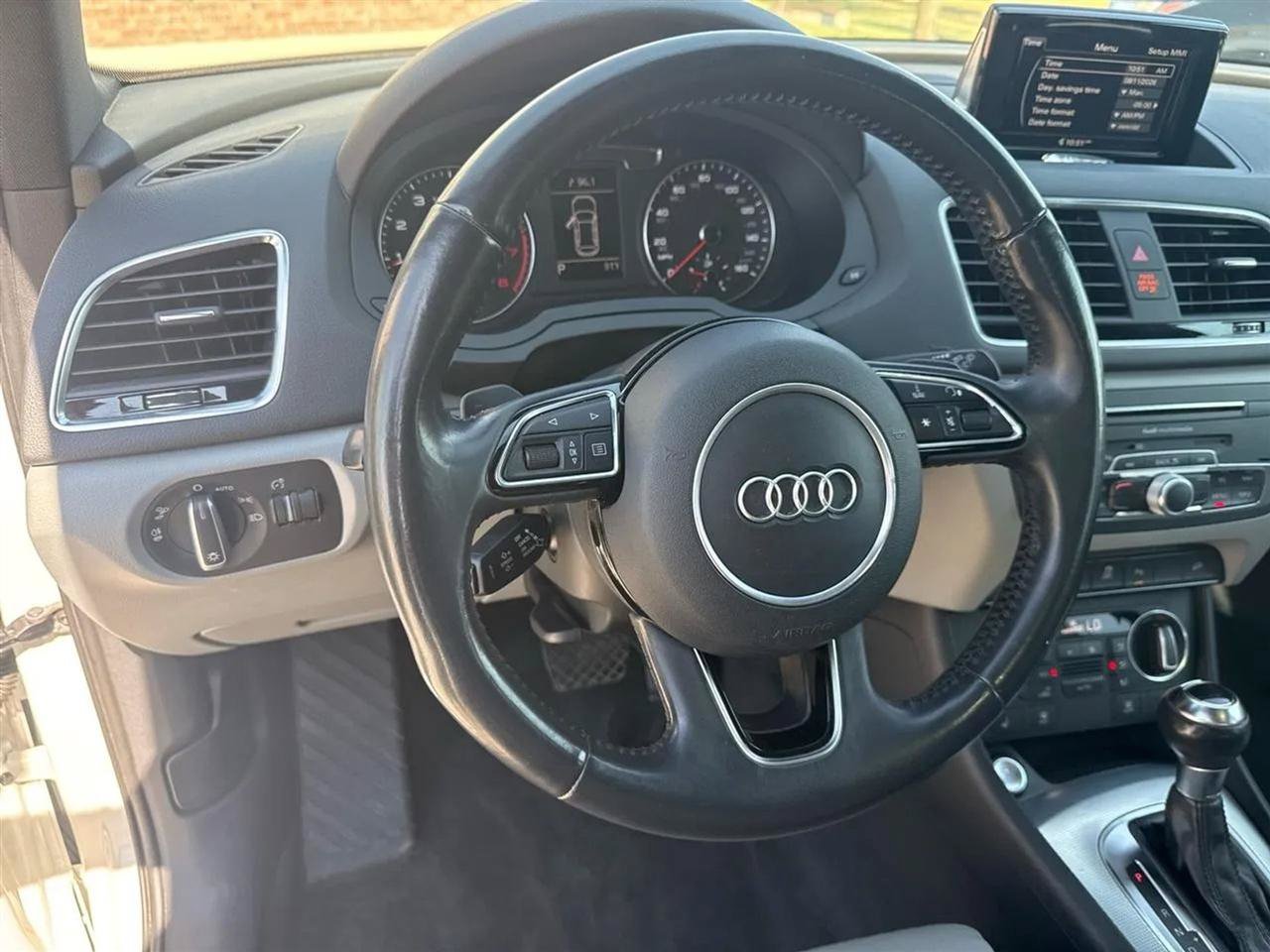 Used 2018 Audi Q3 2.0T Premium w/ Convenience Package FWD image 31