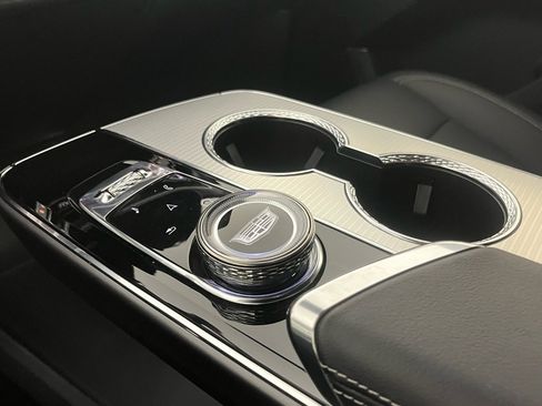 Used 2024 Cadillac Lyriq Tech w/ Driver Assist Package image 20