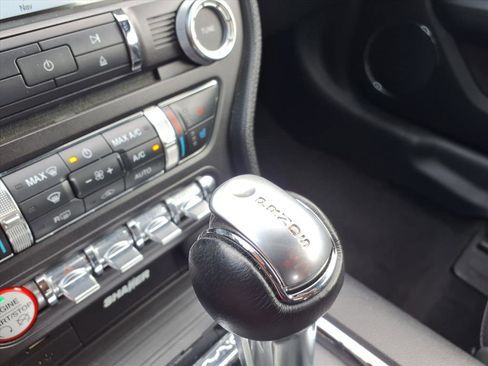 Used 2017 Ford Mustang GT Premium image 8