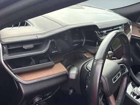 Used 2022 Jeep Grand Cherokee Summit w/ Adv Protech Group IV AWD/4WD image 11