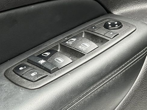 Used 2021 Jeep Grand Cherokee Limited image 16