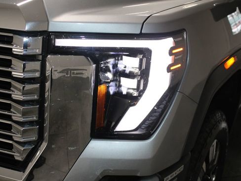 Used 2025 GMC Sierra 2500 Denali w/ Denali Reserve Package image 60