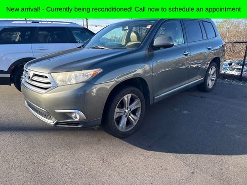Used 2013 Toyota Highlander Limited image 1
