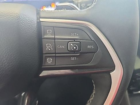 Used 2023 Jeep Grand Cherokee L Laredo w/ Luxury Tech Group I image 19