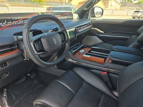New 2026 Lincoln Navigator Black Label AWD/4WD image 19
