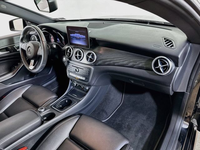 Used 2018 Mercedes-Benz CLA 250 4MATIC image 15
