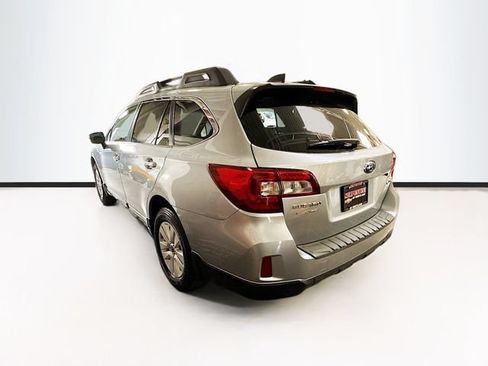 Used 2017 Subaru Outback 2.5i Premium AWD/4WD image 8
