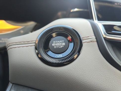 New 2026 Jeep Compass Limited image 16