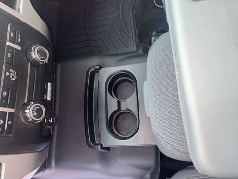 Used 2012 Ford F150 XLT w/ XLT Chrome Pkg image 29