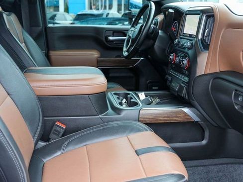 Used 2023 Chevrolet Silverado 2500 High Country w/ Z71 Off-Road Package AWD/4WD image 19
