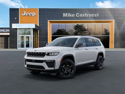 New 2026 Jeep Grand Cherokee L Limited w/ Limited Altitude Package AWD/4WD image 2