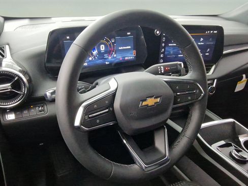 New 2026 Chevrolet Equinox LT w/ Safety and Technology Package image 15