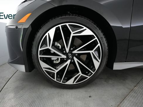 Used 2023 Hyundai Ioniq 6 Limited RWD image 19