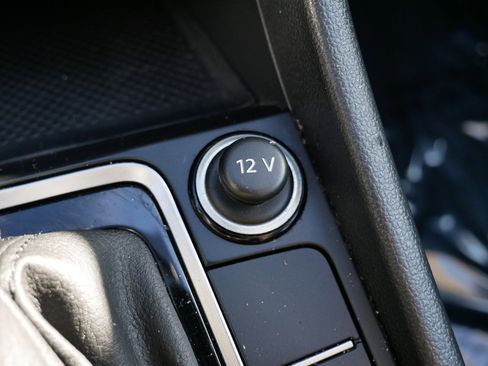 Used 2019 Volkswagen Jetta S image 24