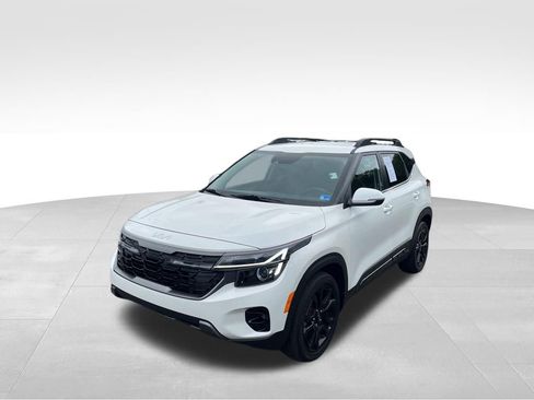 Used 2024 Kia Seltos X-Line AWD/4WD image 32