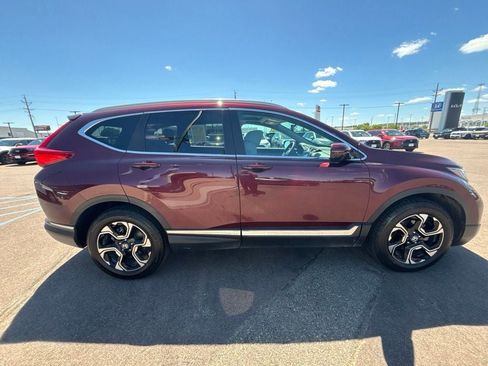 Used 2018 Honda CR-V Touring image 4