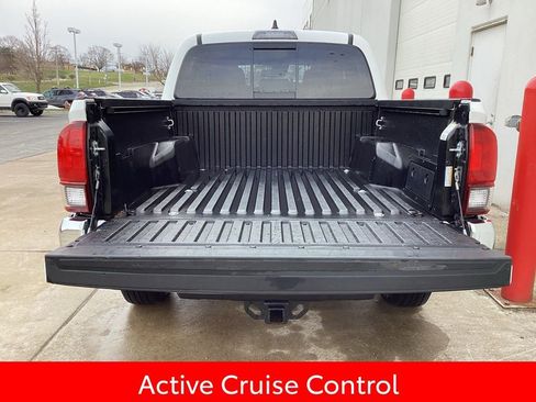 Used 2021 Toyota Tacoma SR5 image 11