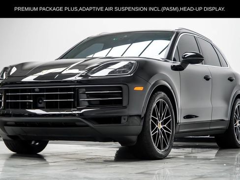 Used 2024 Porsche Cayenne AWD/4WD image 9