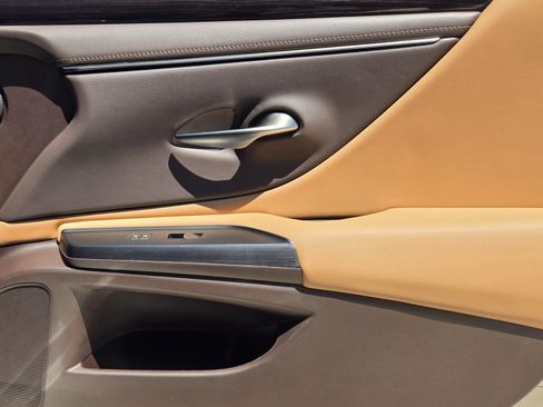 Used 2021 Lexus ES 350 w/ Premium Package FWD image 29