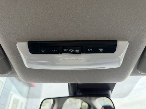 New 2025 Nissan Versa SV w/ Trunk Package image 28