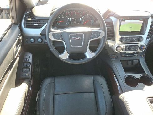 Used 2017 GMC Yukon SLT w/ Premium Edition image 11