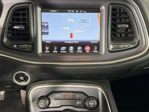 Used 2015 Dodge Challenger SXT Plus image 3