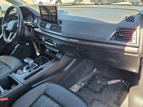 Used 2022 Audi Q5 2.0T Premium w/ Convenience Package image 21