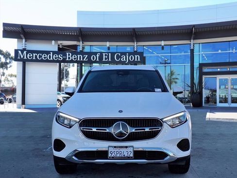 Used 2025 Mercedes-Benz GLC 300 image 2