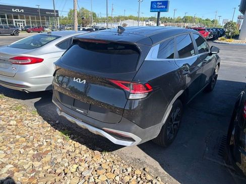 Certified 2023 Kia Sportage EX FWD image 10