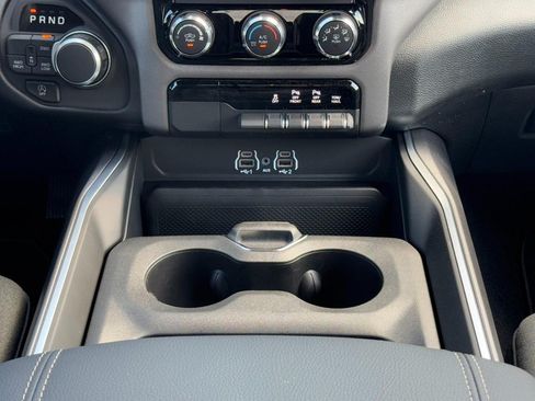New 2026 RAM 1500 Express AWD/4WD image 11