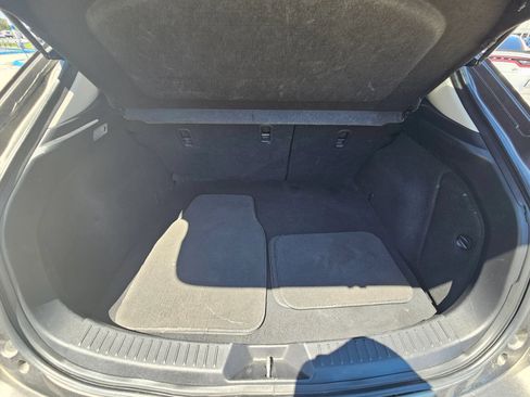 Used 2018 MAZDA MAZDA3 Touring FWD image 11