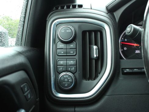 Used 2020 Chevrolet Silverado 2500 High Country AWD/4WD image 29