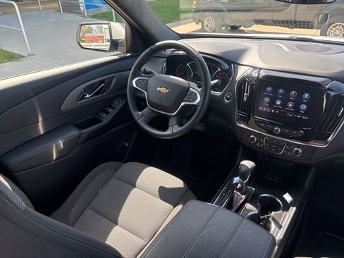 Used 2023 Chevrolet Traverse LT FWD image 28