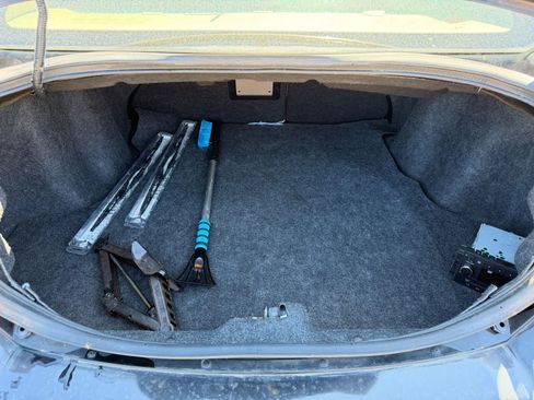 Used 2013 Dodge Avenger SE FWD image 16