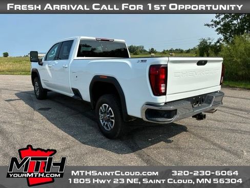 Used 2025 GMC Sierra 3500 SLE w/ SLE Convenience Package AWD/4WD image 6