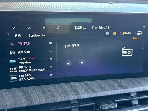 Certified 2024 Kia Telluride SX w/ Towing Package FWD image 18