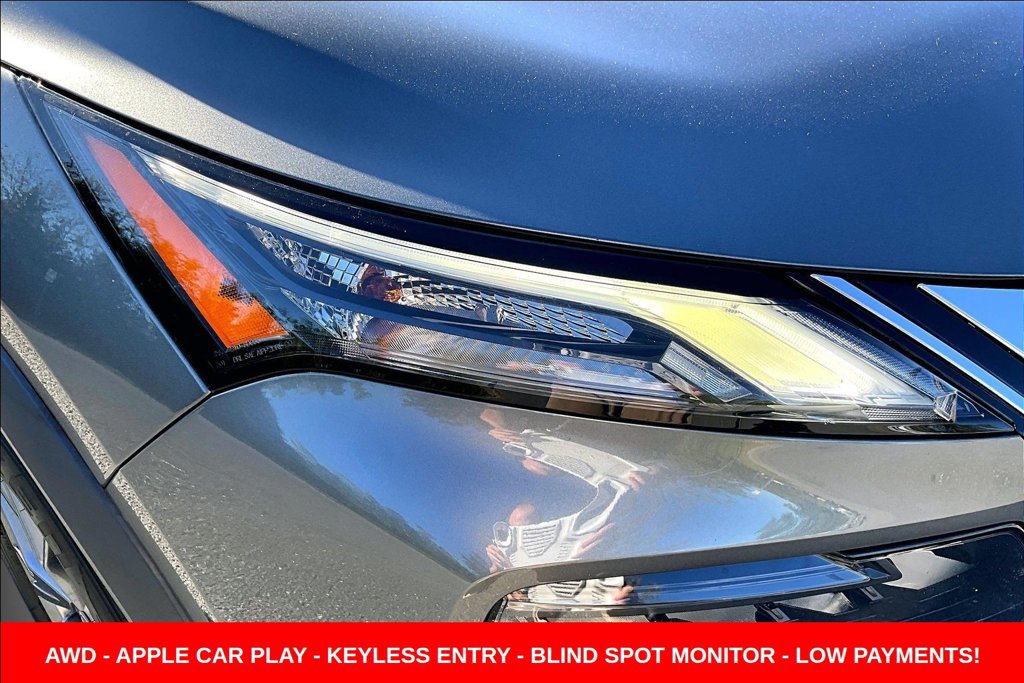 Used 2023 Nissan Rogue S AWD/4WD image 30