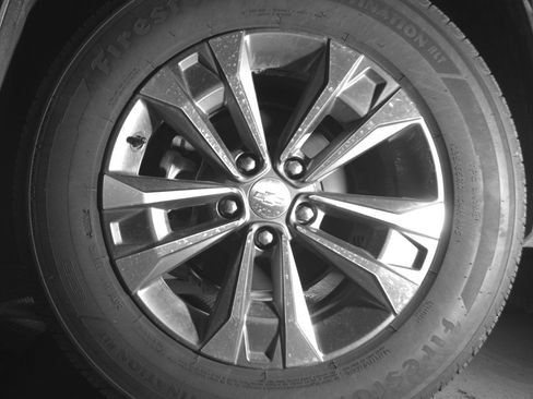 Used 2025 Chevrolet Equinox LT image 14