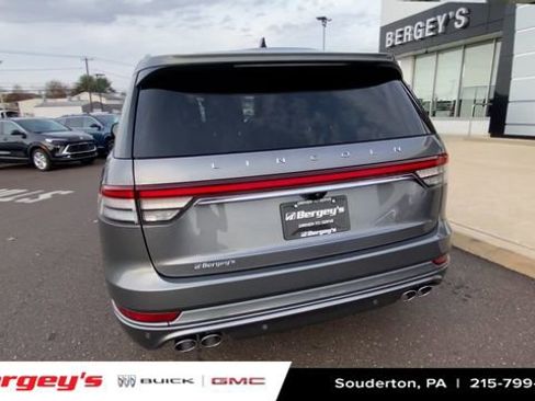 Used 2021 Lincoln Aviator Reserve w/ Equipment Group 208A image 9