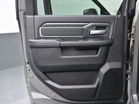 New 2026 RAM 2500 Big Horn AWD/4WD image 9